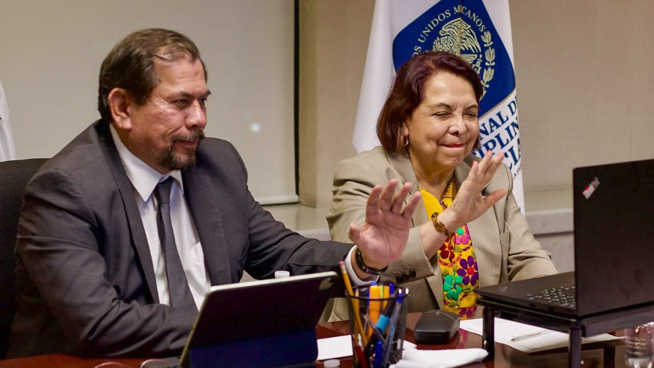 La magistrada presidenta Celia Maya García y representantes del Tribunal de Disciplina Judicial durante una reunión con la Barra Mexicana de Abogados.