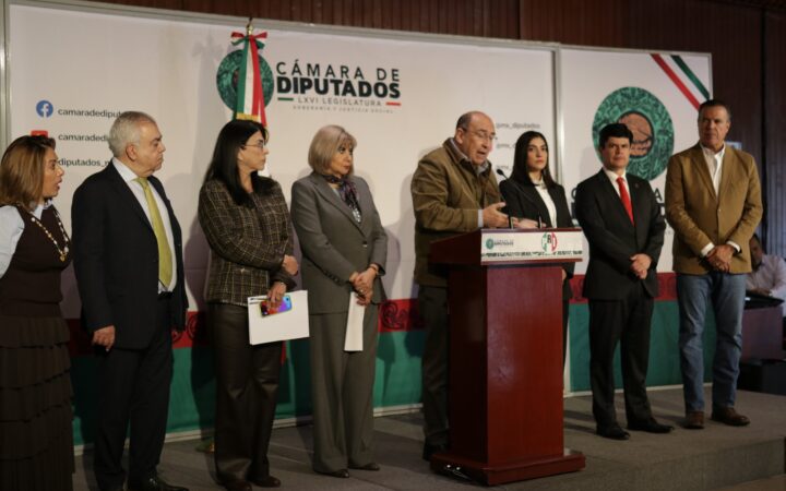 Rubén Moreira en el pleno de la Cámara de Diputados